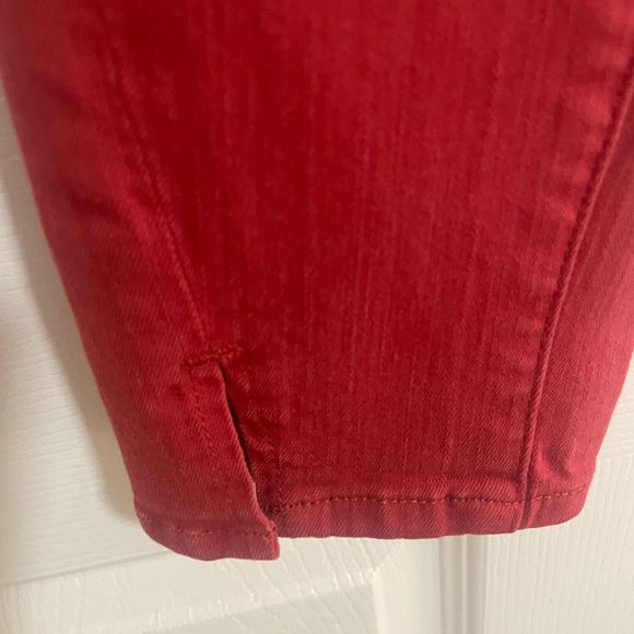 High rise Skinny Jeans. - Picture 5 of 5